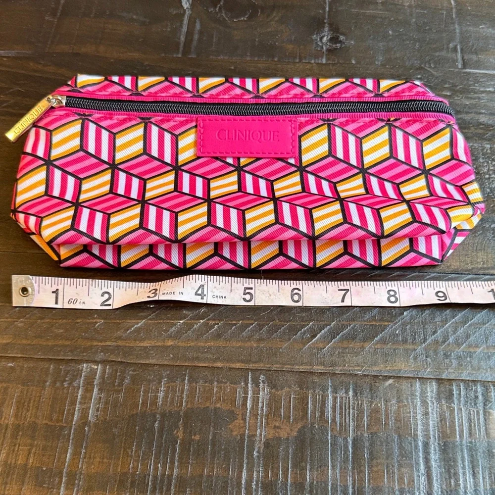 Clinique Cosmetic Bag Womens Small Pink Excellent‎ Vibrant Geometric